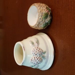 Yankee Candle Winter themed Accessories